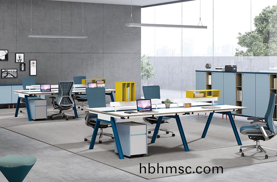 囌(su)州(zhou)開放式職(zhi)員(yuan)工位