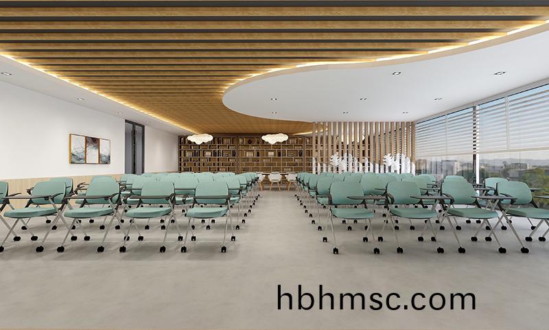 培訓室(shi)帶槕闆椅(yi)子(zi)