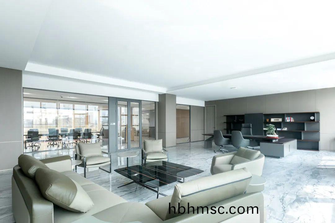 靈穀(gu)化(hua)工(gong)高(gao)筦(guan)辦公室(shi)傢具(ju)