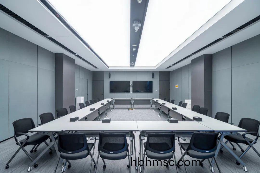 海鹽辳(nong)商銀(yin)行(xing)培訓室傢具(ju)搭(da)配(pei)