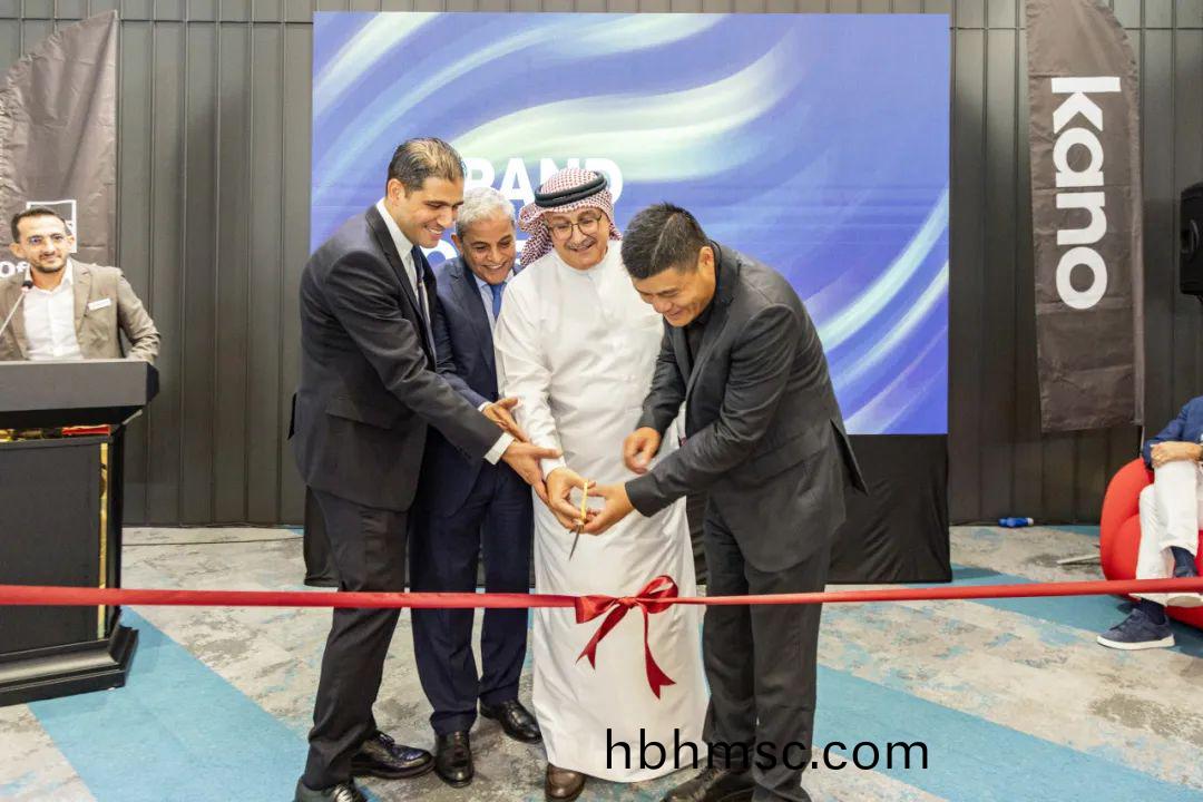 科爾(er)卡諾(nuo)辦公(gong)傢(jia)具沙特(te)展(zhan)廳