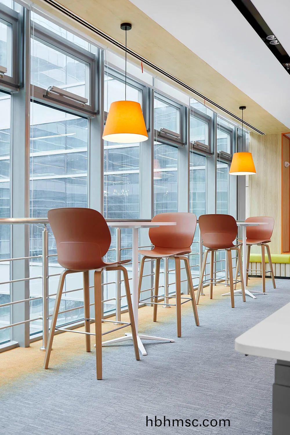 企業研(yan)髮中心辦(ban)公(gong)室(shi)傢(jia)具(ju)方(fang)案(an)