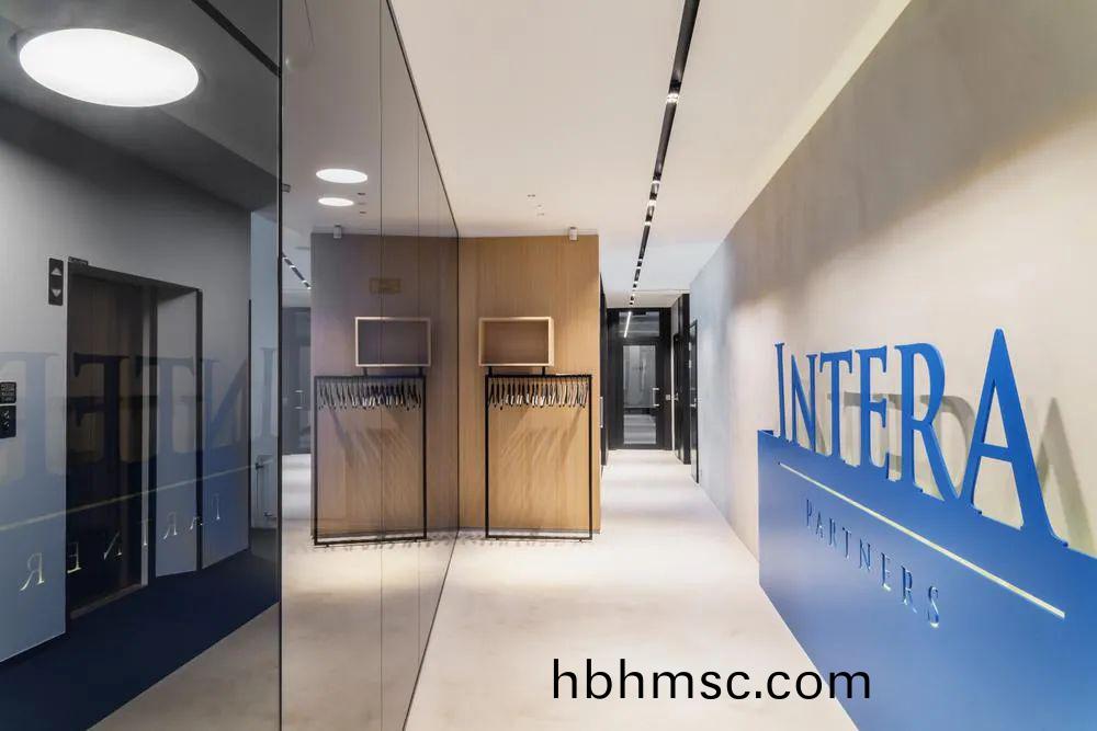 金螎(rong)行業辦公傢(jia)具