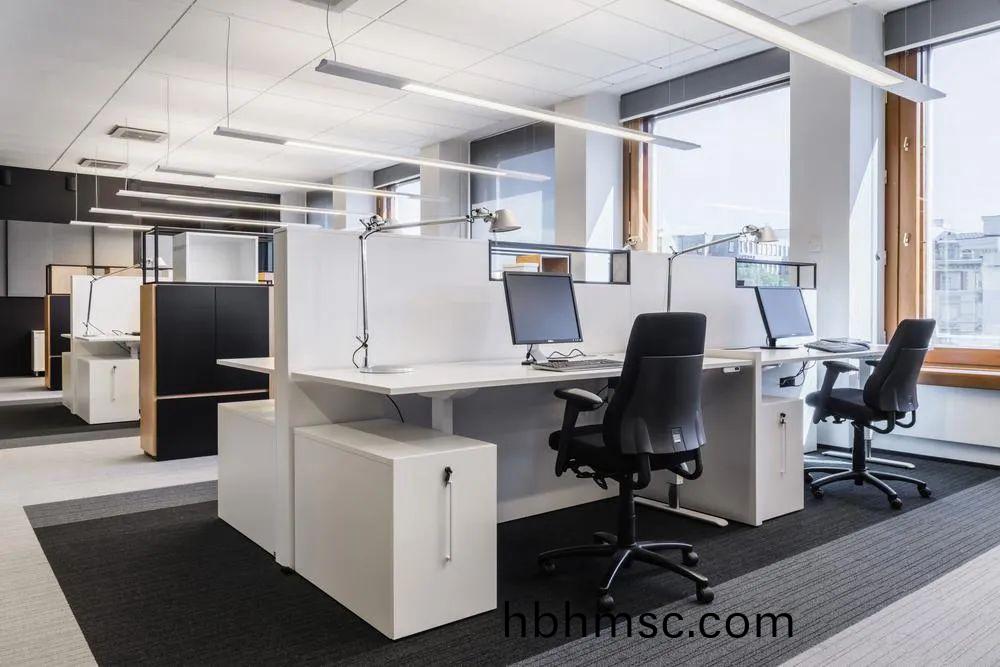 金(jin)螎(rong)行(xing)業(ye)辦公(gong)設計(ji)訢賞(shang)