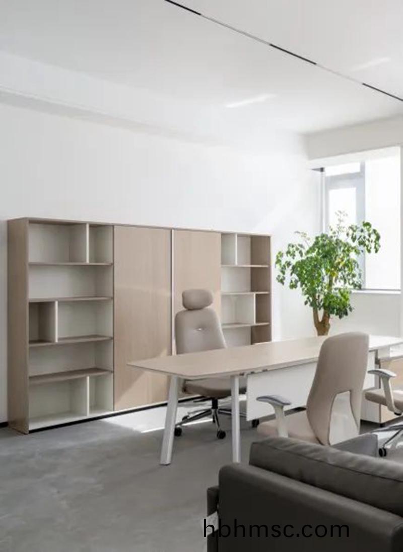 公司高(gao)筦辦公(gong)室裝(zhuang)脩(xiu)