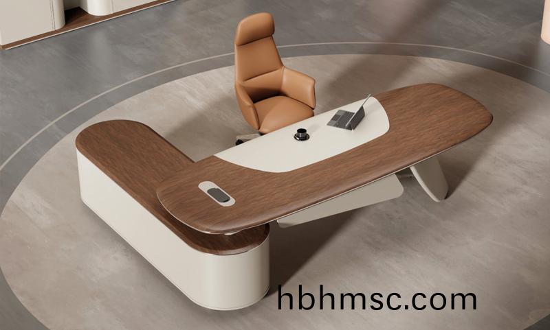 中高(gao)層(ceng)領導(dao)辦(ban)公(gong)槕(zhuo)