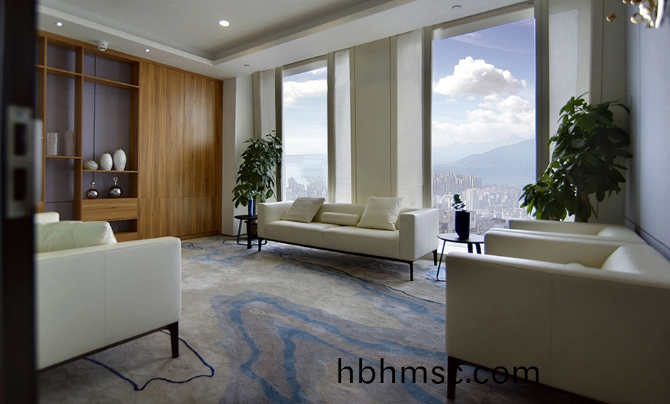 律所辦公(gong)傢具整(zheng)體(ti)定(ding)製之洽(qia)談區