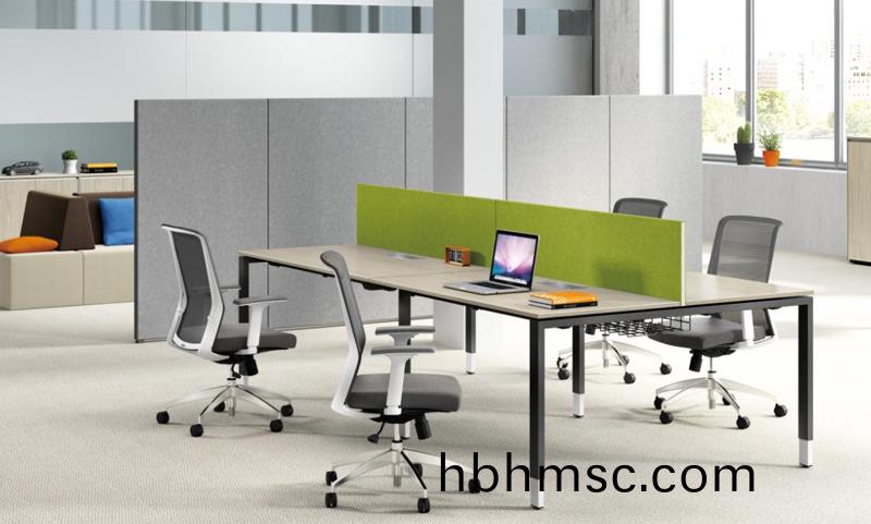 職員(yuan)辦公(gong)槕