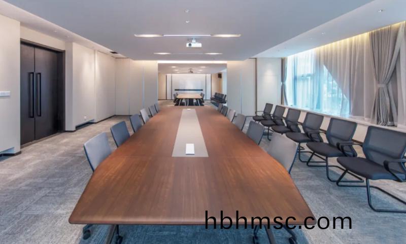 意(yi)可(ke)機(ji)電辦(ban)公(gong)傢(jia)具之(zhi)實木會議槕(zhuo)