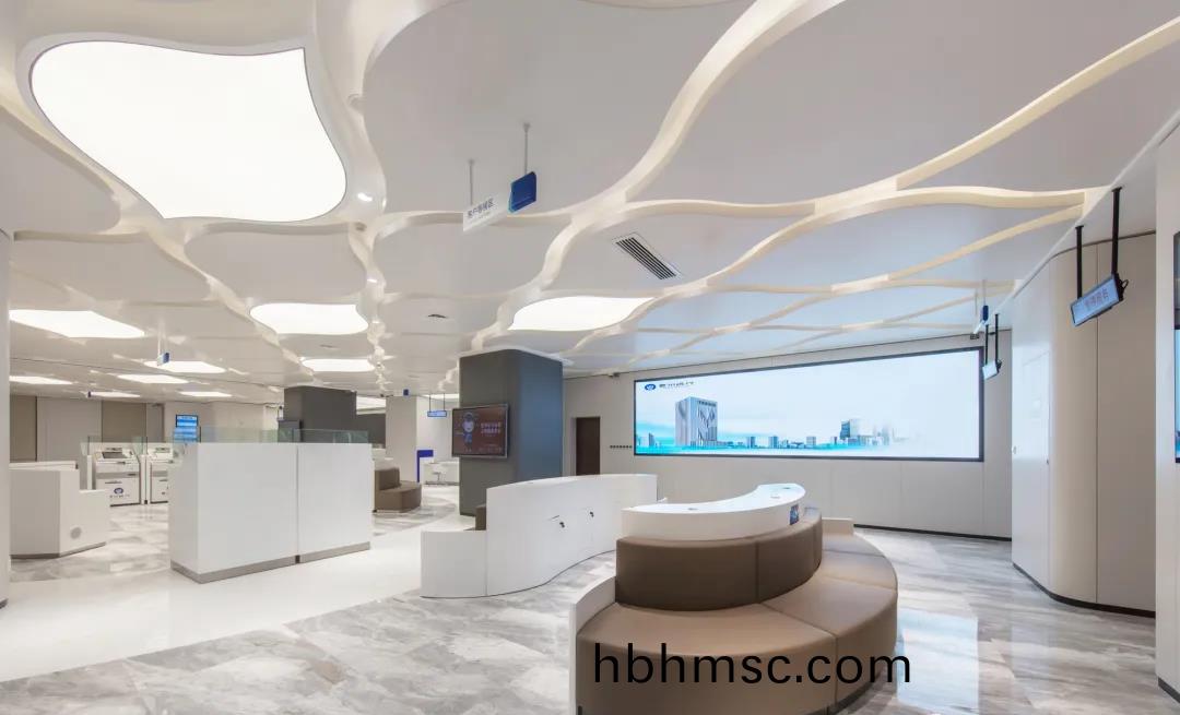 泉州(zhou)銀(yin)行(xing)辦(ban)公傢(jia)具定(ding)製案例圖片3