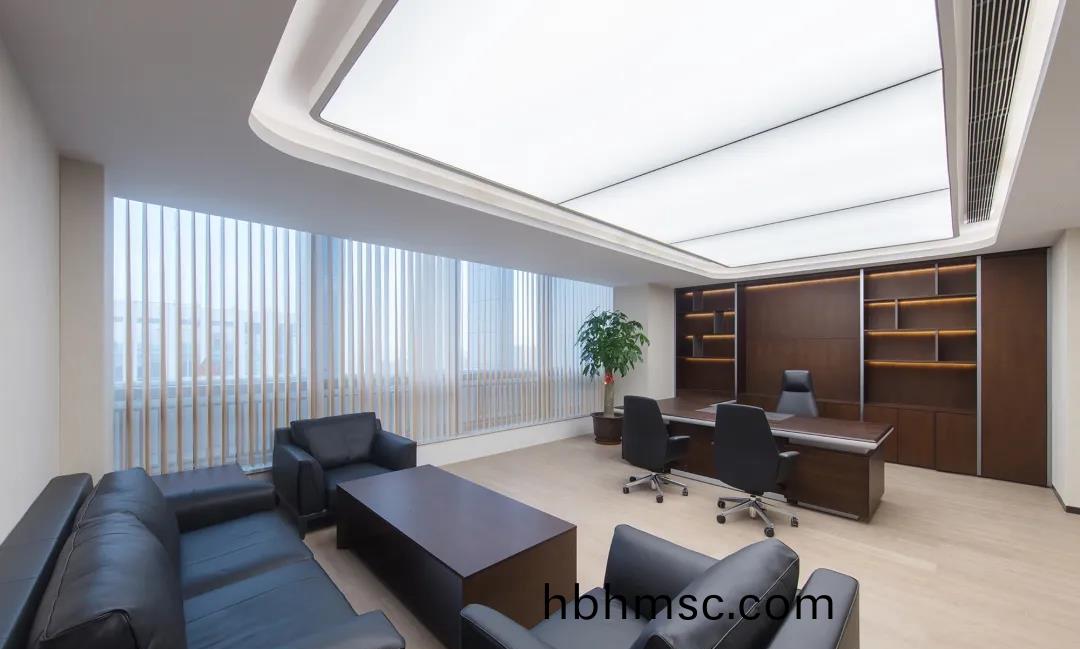 泉(quan)州銀(yin)行(xing)辦公(gong)傢具定製(zhi)案(an)例(li)圖片6