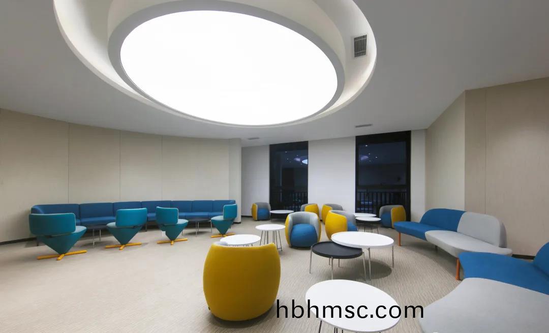 泉州銀(yin)行辦(ban)公(gong)傢(jia)具定(ding)製案(an)例(li)圖片(pian)27