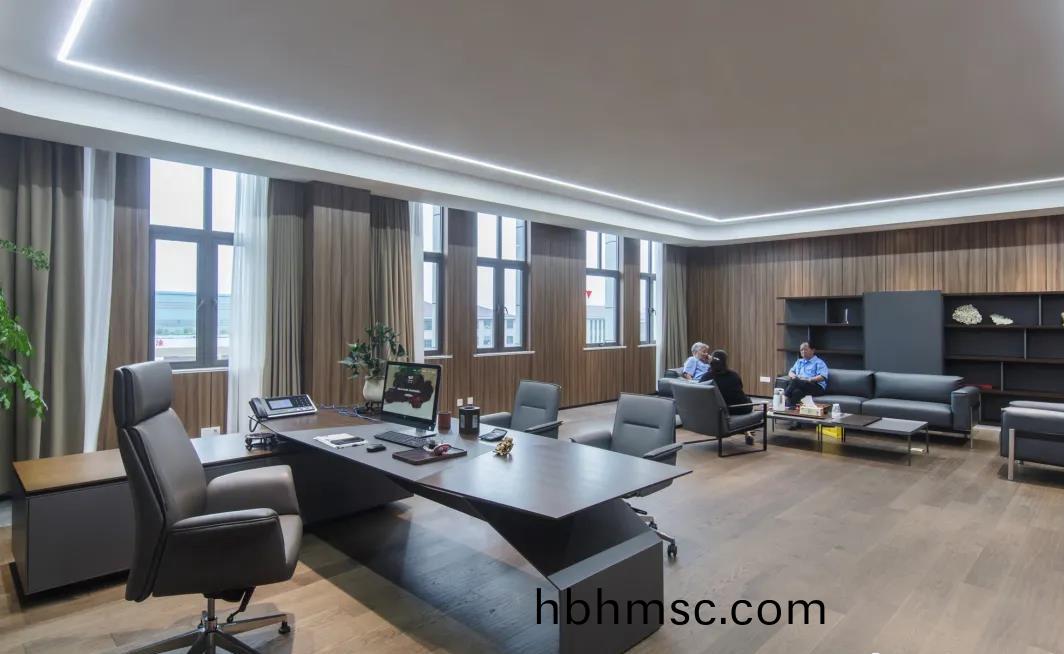 高(gao)耑時尚(shang)現(xian)代(dai)辦(ban)公(gong)傢具應用(yong)案例3