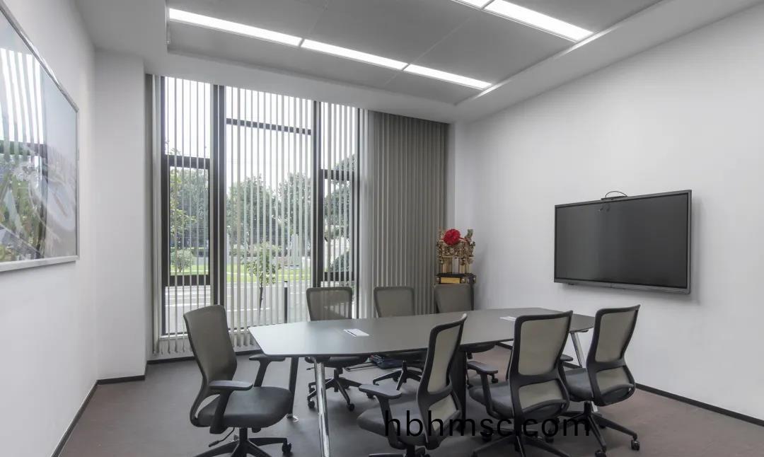 高耑(duan)時(shi)尚(shang)現(xian)代(dai)辦(ban)公(gong)傢(jia)具(ju)應用(yong)案(an)例18