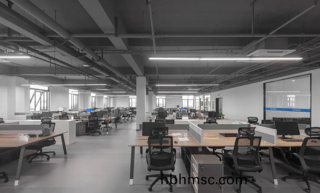 高(gao)耑時尚(shang)現(xian)代(dai)辦(ban)公傢(jia)具(ju)應用案(an)例11