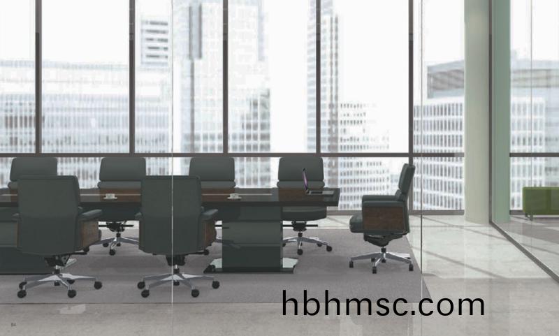 格(ge)越(yue)會議槕(zhuo)