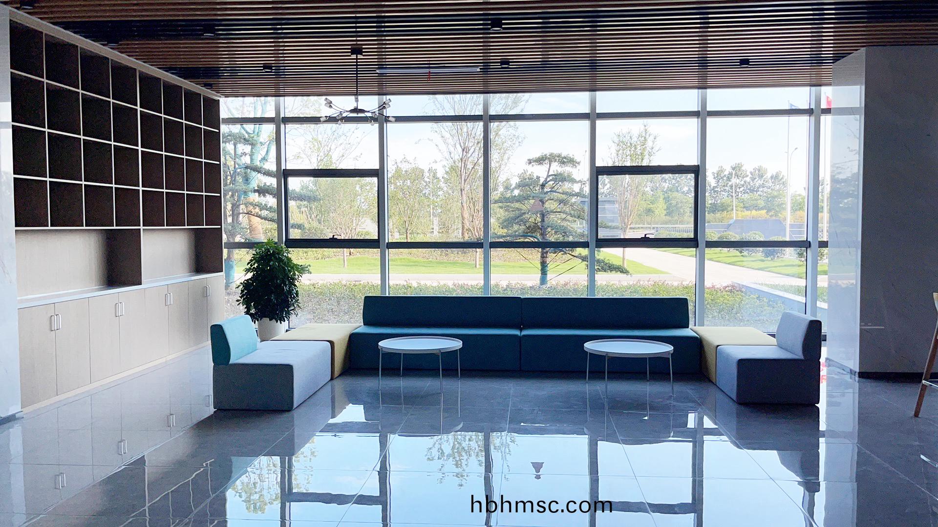 互(hu)聯網公(gong)司辦(ban)公傢(jia)具(ju)定(ding)製