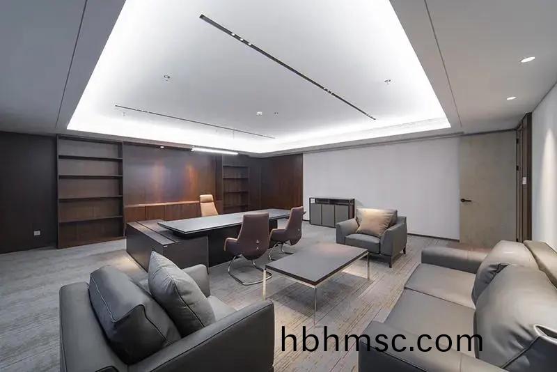 集糰企(qi)業(ye)辦(ban)公傢(jia)具(ju)工(gong)程案(an)例之(zhi)經(jing)理(li)室沙(sha)髮