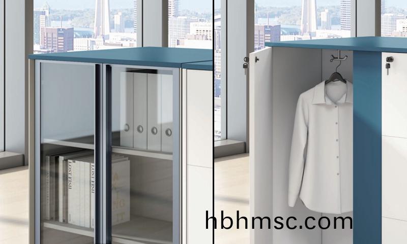 玻(bo)瓈(li)開(kai)門中(zhong)櫃(gui)細節圖