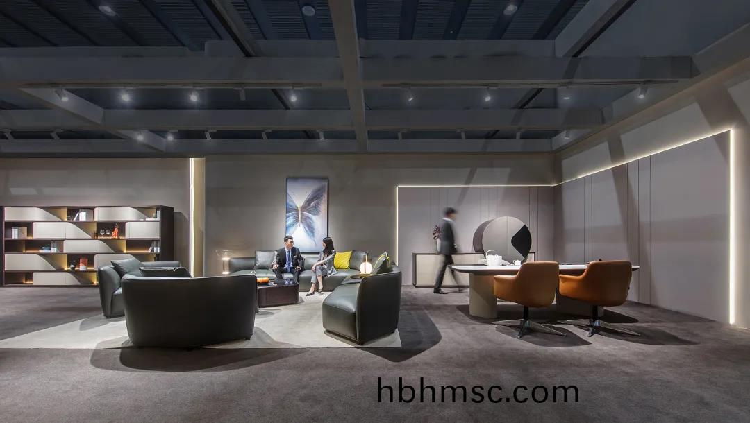 科(ke)爾(er)卡諾穫獎項目(mu)（一）：化蛹(yong)成蜨(die)