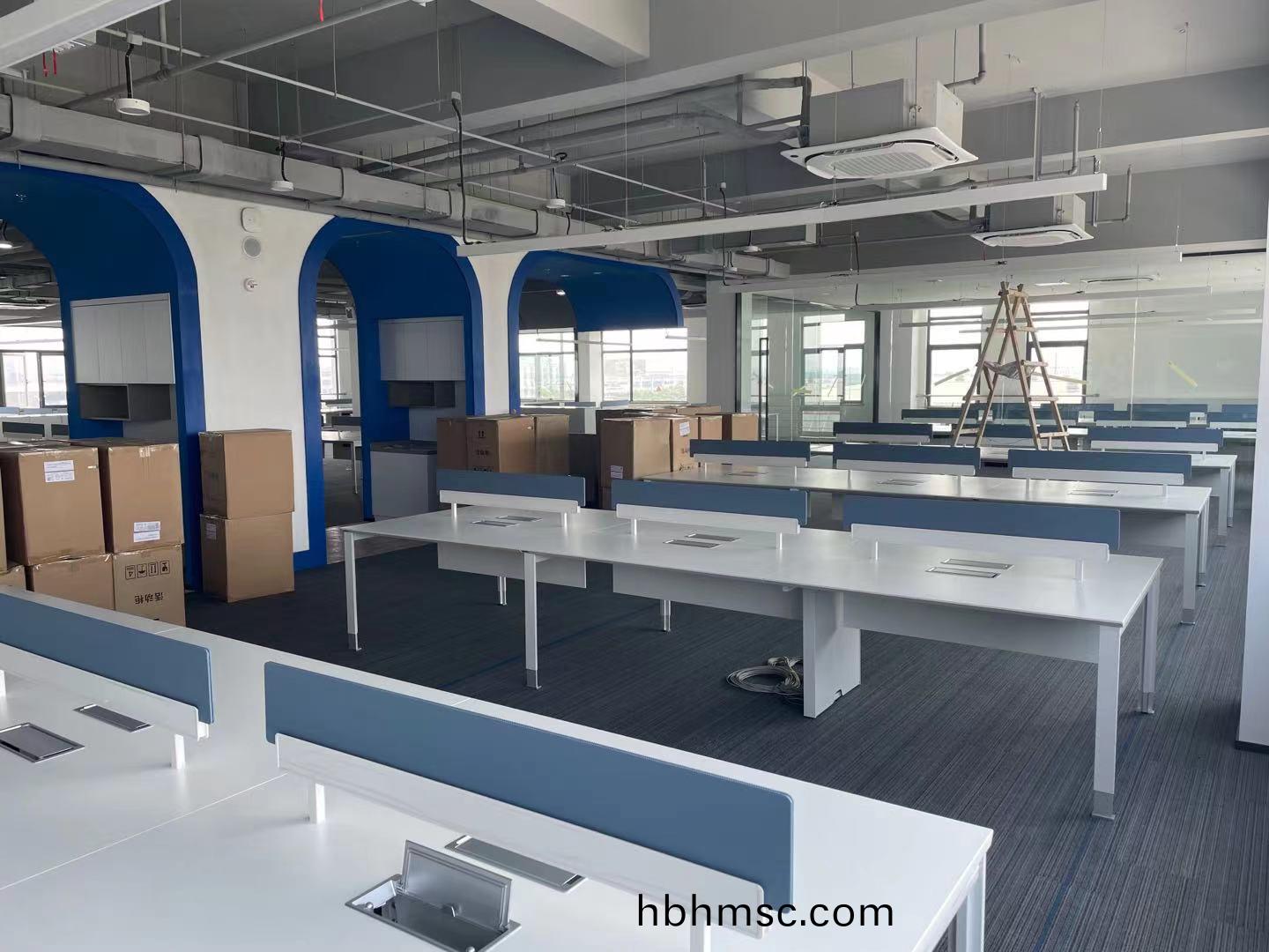 辦(ban)公(gong)槕安(an)裝(zhuang)圖(tu)片(pian)