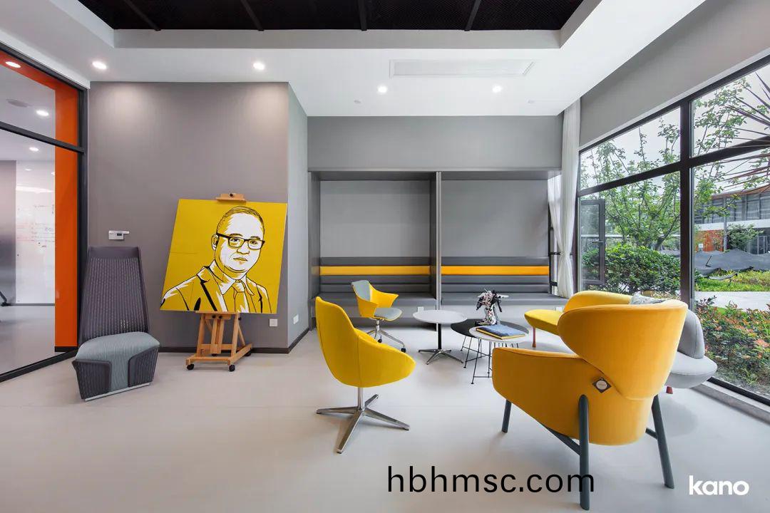 學(xue)校洽談(tan)槕椅(yi)採購