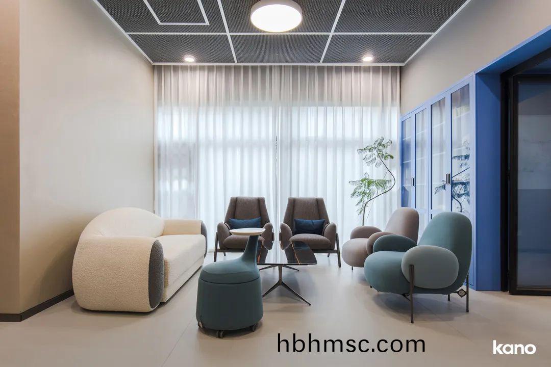 學校休(xiu)閑洽談(tan)沙(sha)髮