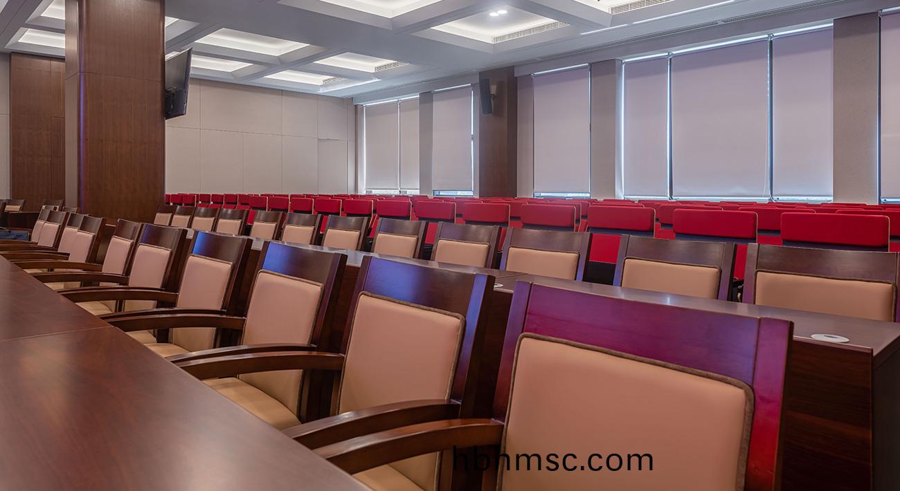 中(zhong)國(guo)銀行傢(jia)具配(pei)套