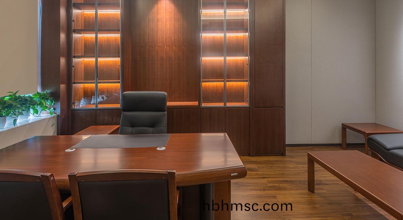 中(zhong)國(guo)銀行(xing)之(zhi)辦公(gong)傢(jia)具配套(tao)