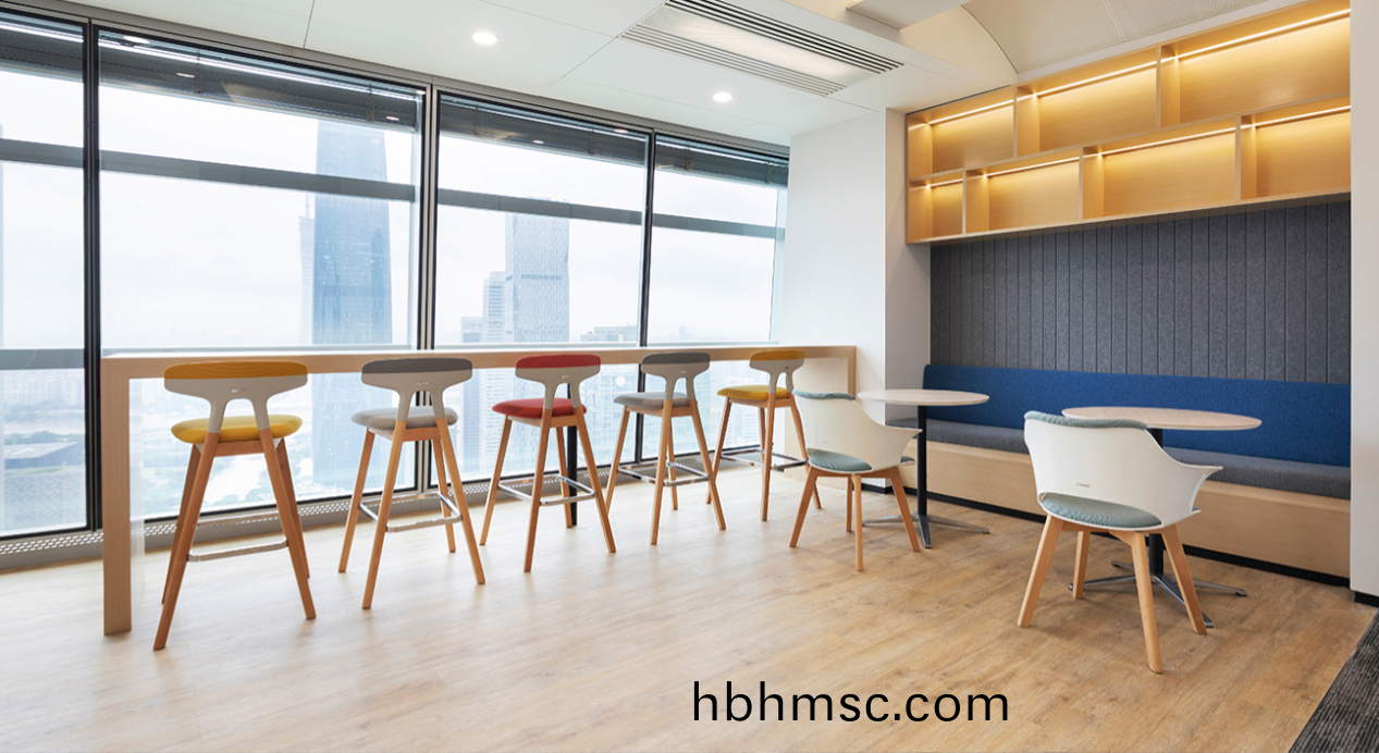 互聯(lian)網(wang)公(gong)司(si)辦公(gong)傢(jia)具配套解決(jue)方案之(zhi)接(jie)待(dai)休閑區(qu)