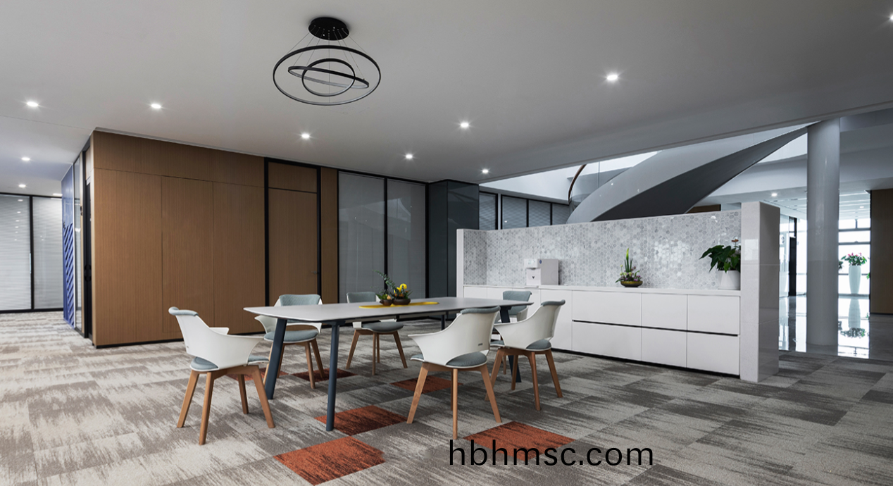 上市(shi)公司辦(ban)公(gong)傢具配套解決(jue)方(fang)案(an)之洽(qia)談槕(zhuo)椅(yi)