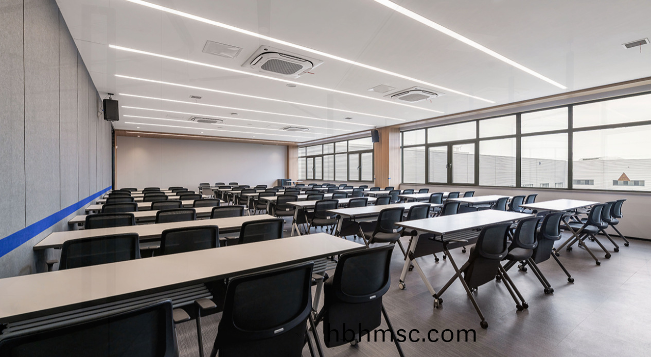 無(wu)錫(xi)企(qi)業辦公(gong)樓(lou)辦(ban)公傢(jia)具整(zheng)體解決(jue)方案(an)之(zhi)培(pei)訓室槕椅(yi)