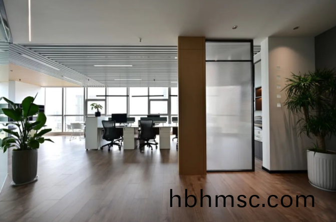 南(nan)京辦公(gong)傢(jia)具工程(cheng)案例(li)之(zhi)員(yuan)工工(gong)位