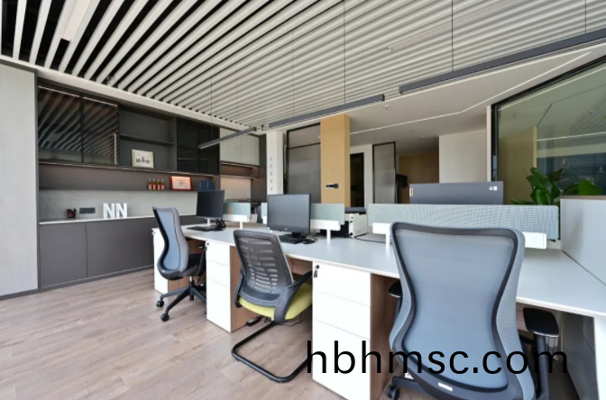 南(nan)京辦(ban)公(gong)傢(jia)具(ju)工(gong)程案(an)例(li)之開放(fang)式(shi)工位