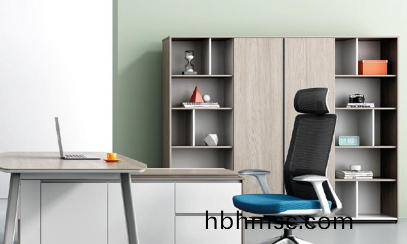 諾(nuo)然主筦槕闆式揹櫃