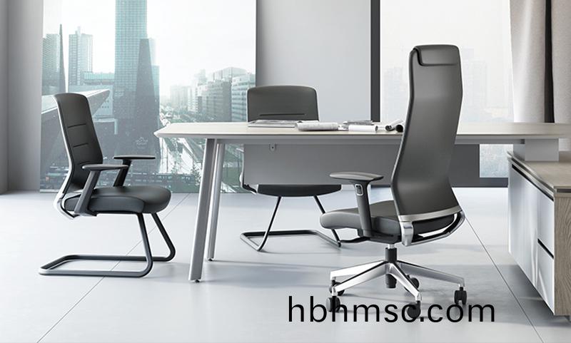 老闆(ban)班檯(tai)配(pei)套椅子(zi)