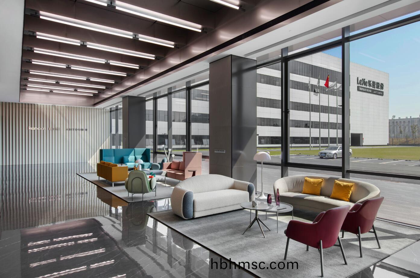 科爾卡諾(nuo)一(yi)樓大堂接(jie)待沙(sha)髮(fa)