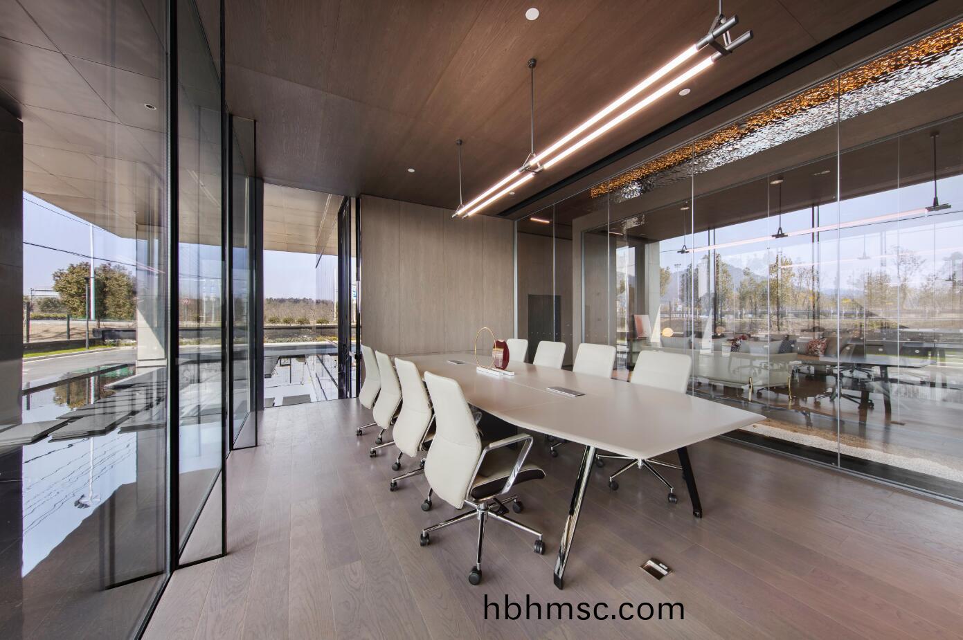 公(gong)司(si)vip客戶會議(yi)室洽(qia)談(tan)室會(hui)議槕(zhuo)椅