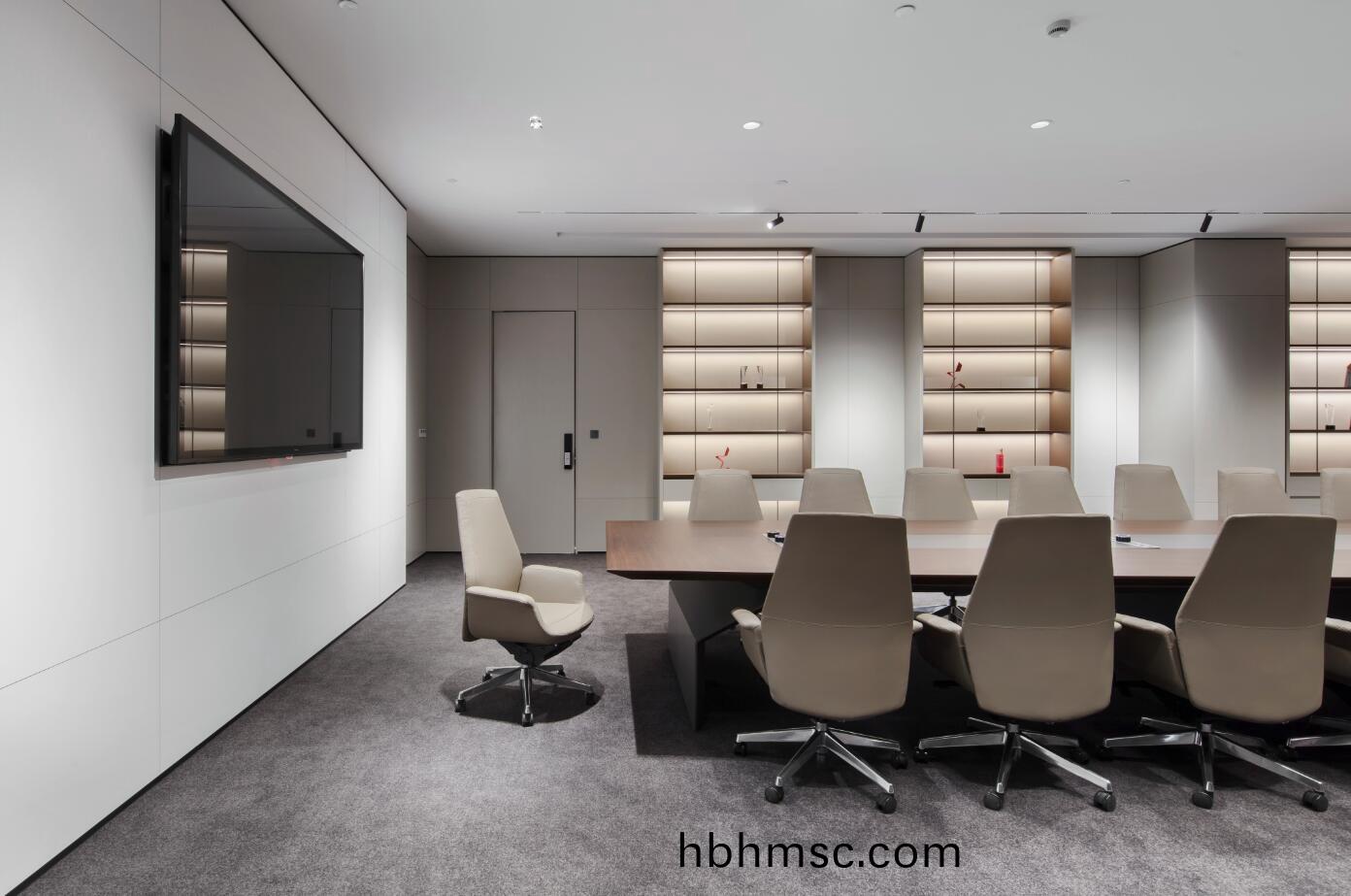 會(hui)議室(shi)槕(zhuo)椅配(pei)套(tao)-集(ji)糰(tuan)企業(ye)會(hui)議(yi)室(shi)裝(zhuang)脩(xiu)會議(yi)槕(zhuo)椅(yi)配套(tao)