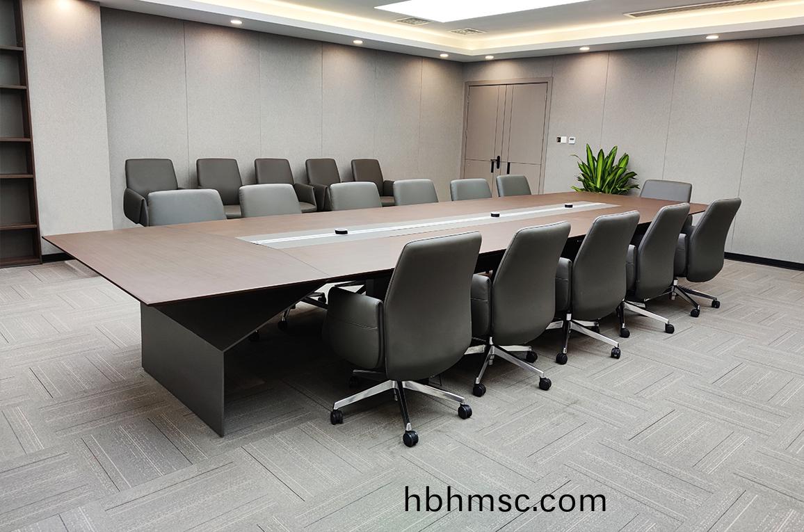 外資企(qi)業(ye)辦公傢(jia)具採(cai)購(gou)定(ding)製(zhi)之(zhi)大會議槕