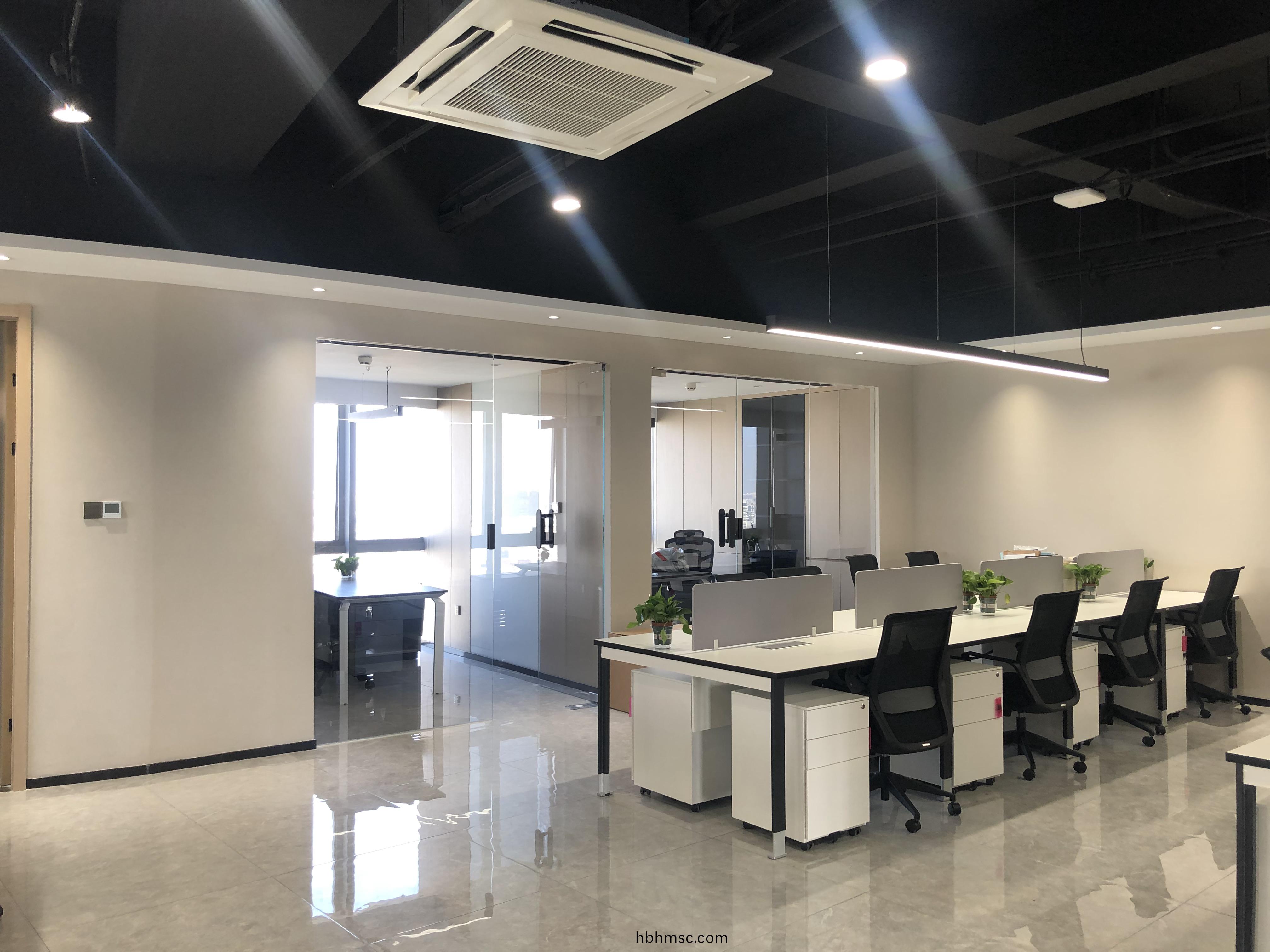 傢(jia)具公司辦公傢(jia)具(ju)配(pei)套案例之(zhi)辦(ban)公(gong)室傢具