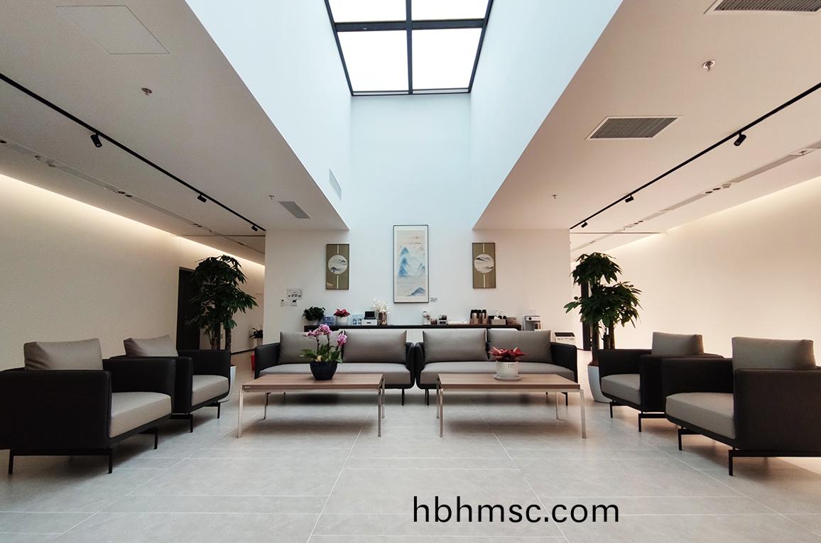 大(da)型集(ji)糰(tuan)公(gong)司(si)辦(ban)公(gong)傢具採購(gou)案(an)例之茶(cha)水(shui)間