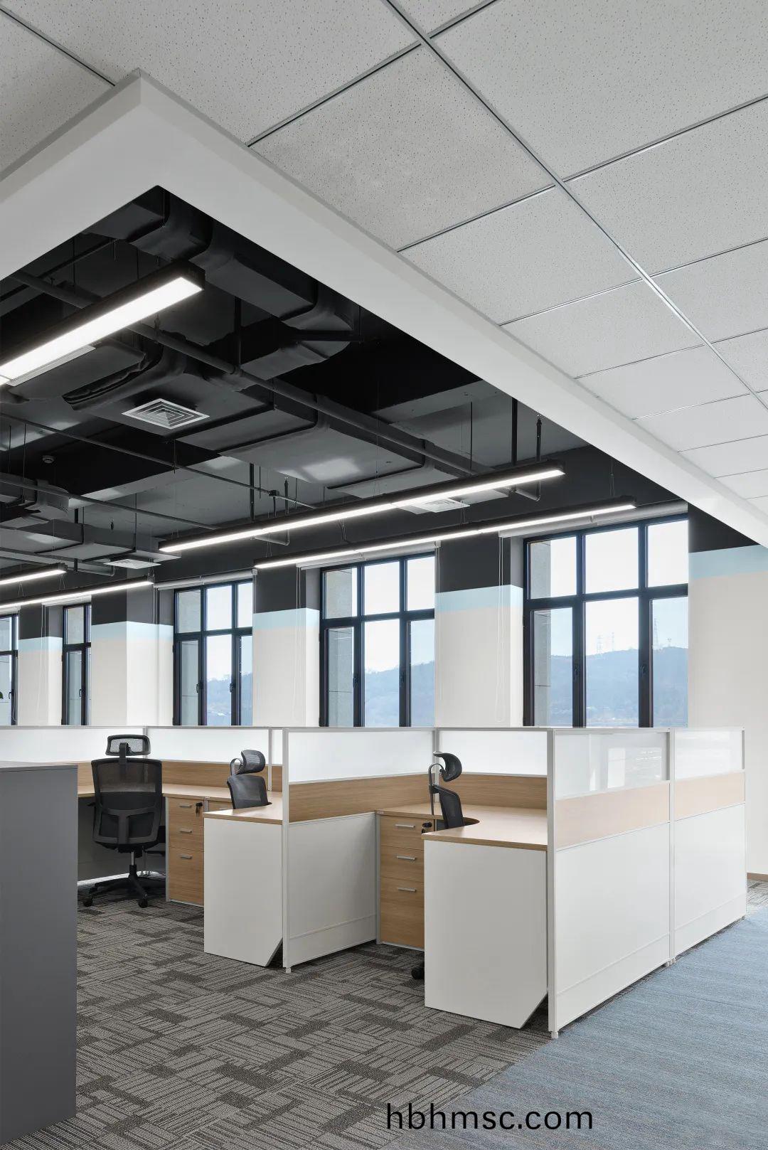 百(bai)洋(yang)醫(yi)藥(yao)集(ji)糰(tuan)辦(ban)公(gong)樓傢具(ju)配套之屏(ping)風(feng)工(gong)位